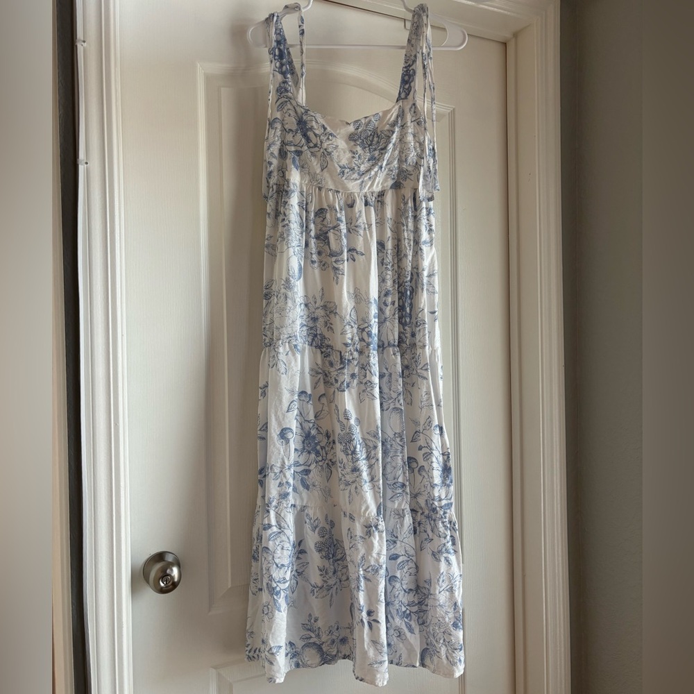 Elegant Blue and White Floral Dress
